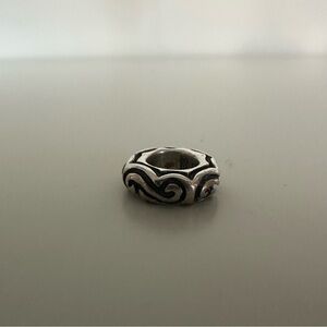 Vintage Sterling Silver Round Tribal Wave Crest Ring Pendant 1/2"l